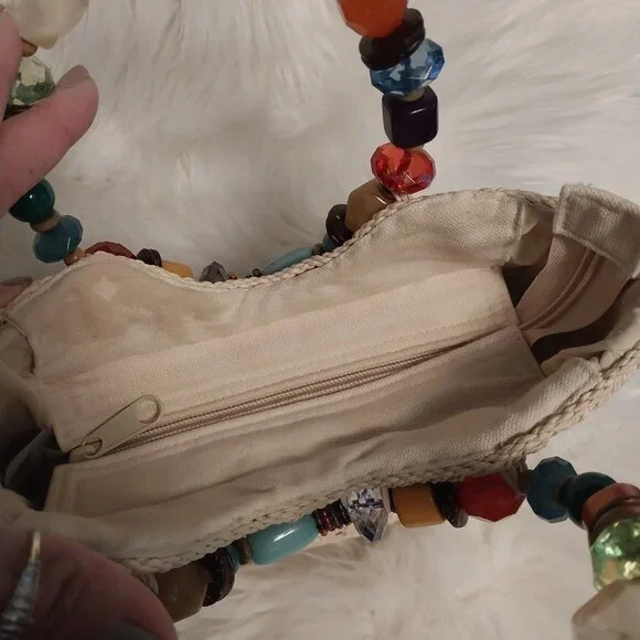 3738 Small Wicket and Beaded Handle Capellin Handbag. - Picture 4 of 6